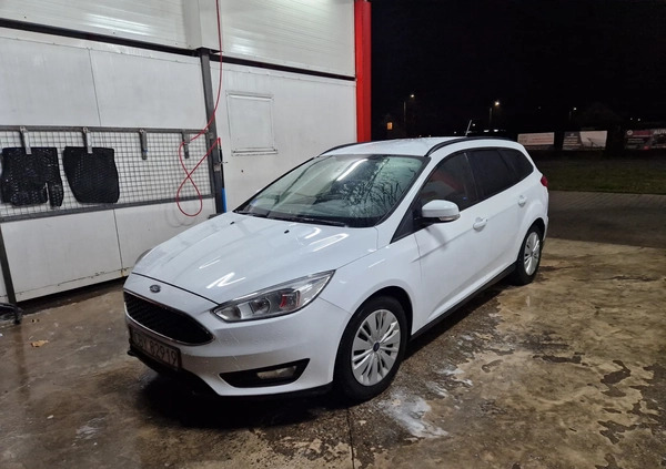 Ford Focus cena 43900 przebieg: 149500, rok produkcji 2017 z Koronowo małe 781